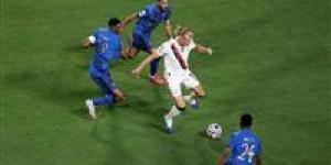 ثمن نهائي كأس العالم للأندية: مانشستر سيتي يتقدم على الهلال بهدف نظيف في الشوط الأول وسط تألق كبير من ياسين بونو - ترند نيوز